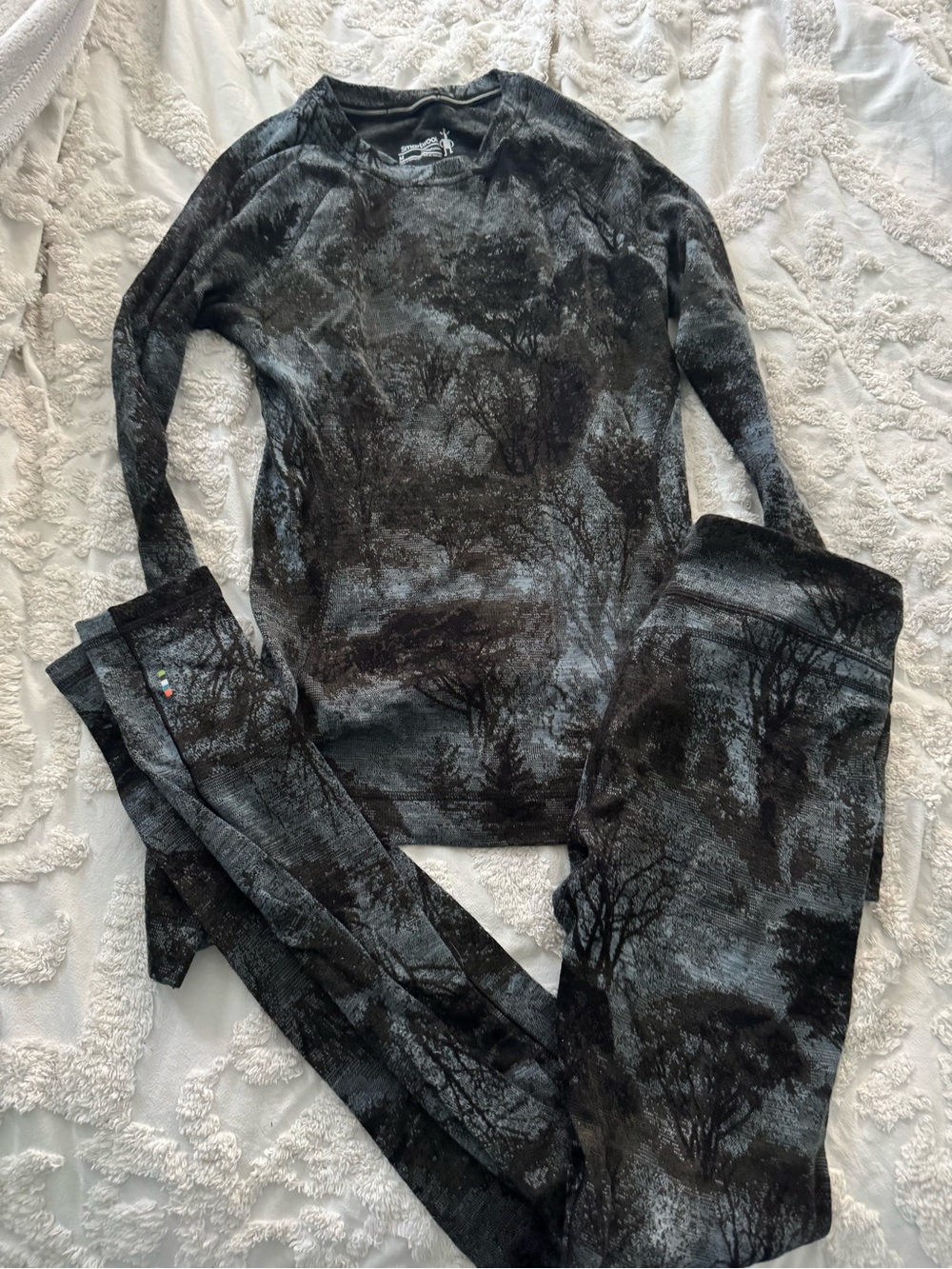 Smartwool Black and Gray Patterned Crewneck Top